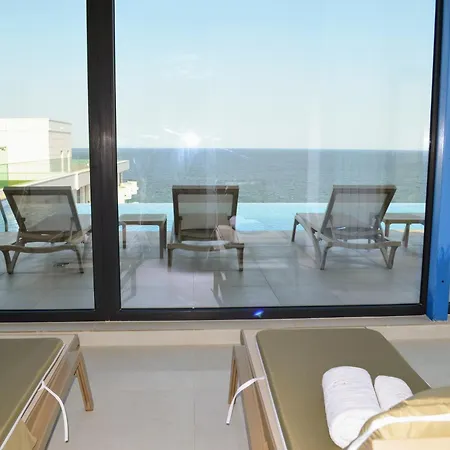 Riviera In Infinity Pool & Apartment *