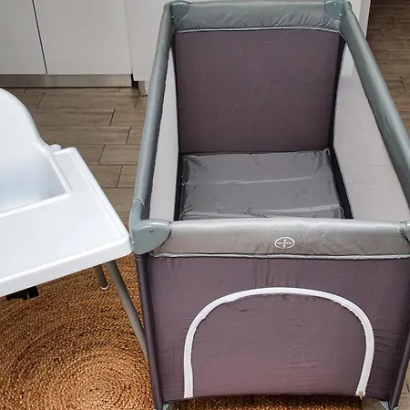 Riviera - Infinity Pool & Mamaia