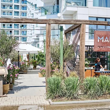 Apartament Riviera In Infinity Pool & *