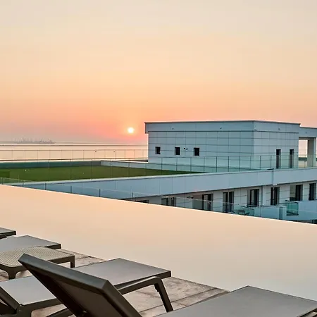 Διαμέρισμα Riviera In Infinity Pool &
