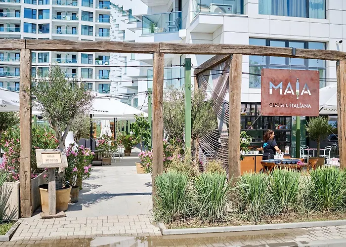 Apartament Riviera In Infinity Pool & *