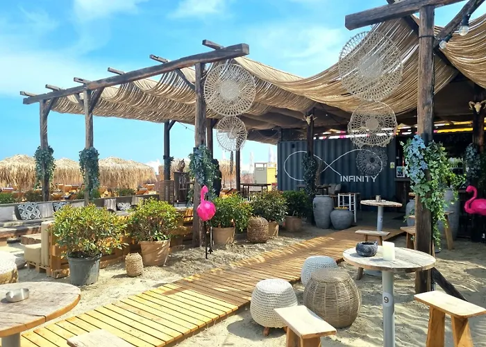 Apartament Riviera In Infinity Pool & *