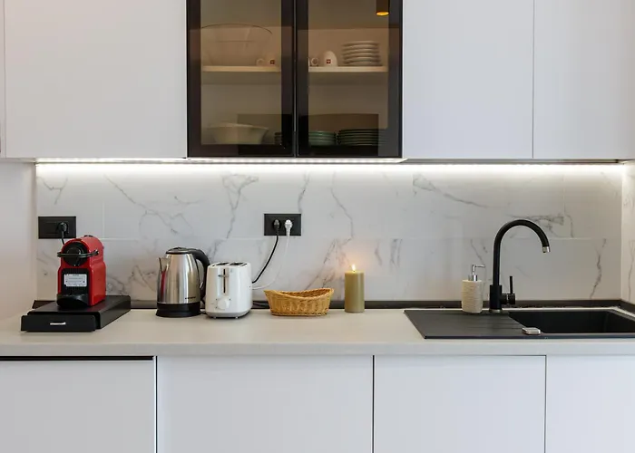 Riviera In Infinity Pool & Apartament