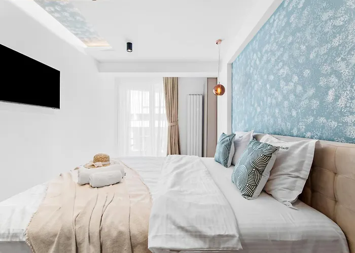 Riviera In Infinity Pool & Apartament *